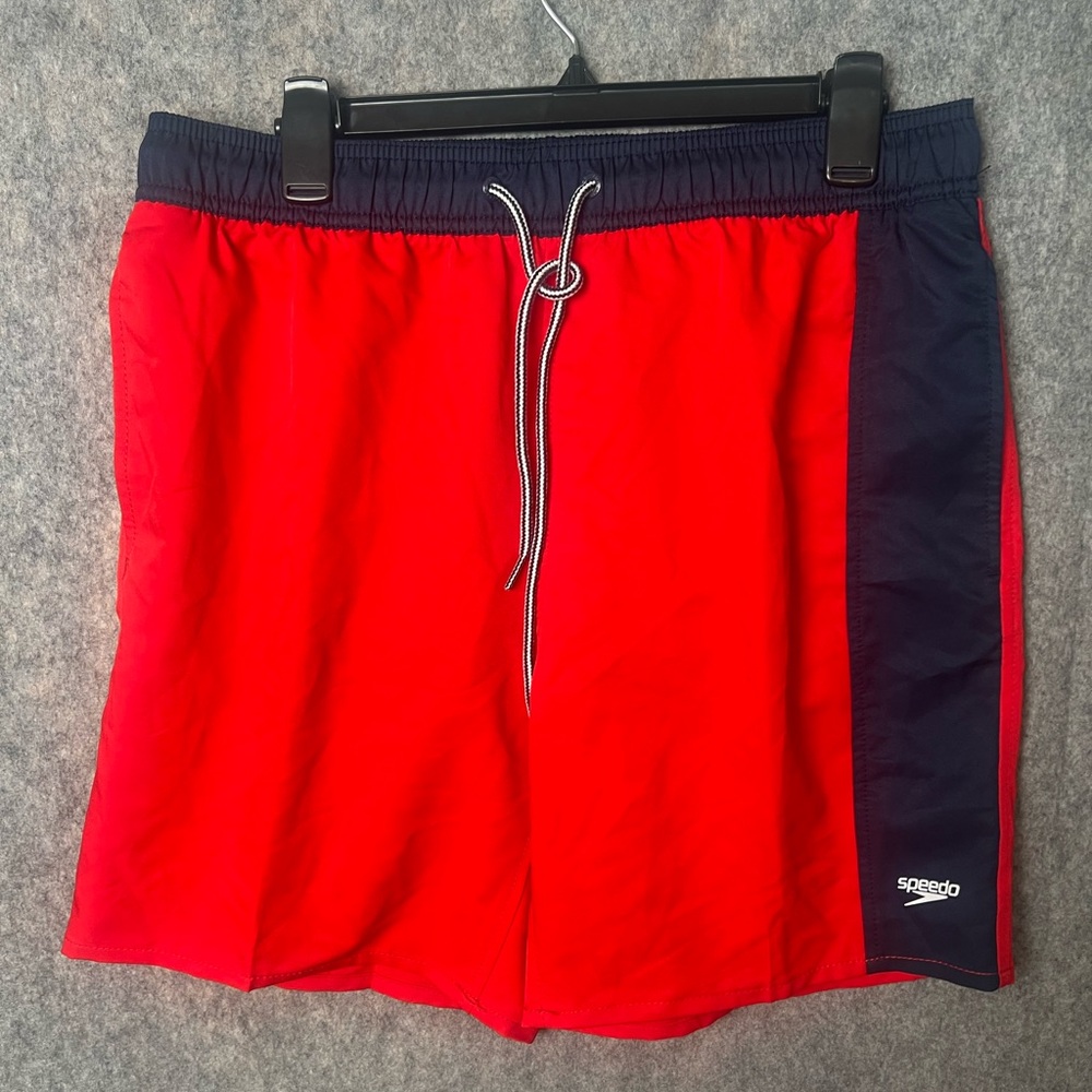 Speedo Men's Large Jetstream Retro Volley Swim Trunks in red and navy‎